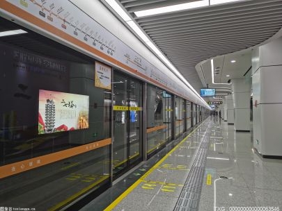郑州地铁18座车站受疫情影响临时关闭 载客率不超过50%