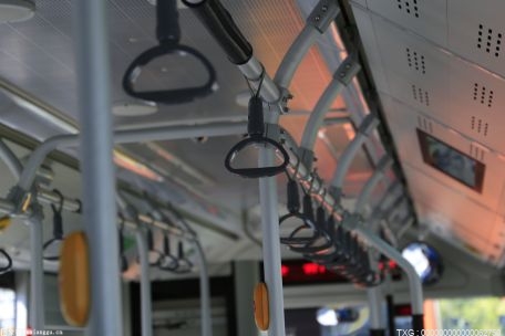 全国率先！深圳推出公交车防疫出行“一码通行”模式