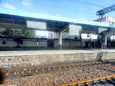 兰铁2022年首趟“环西部火车游”旅游专列开行